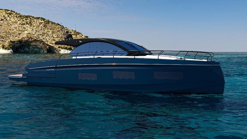 Bénéteau Gran Turismo 50 Alpine Edition in Abysse Blue at anchor