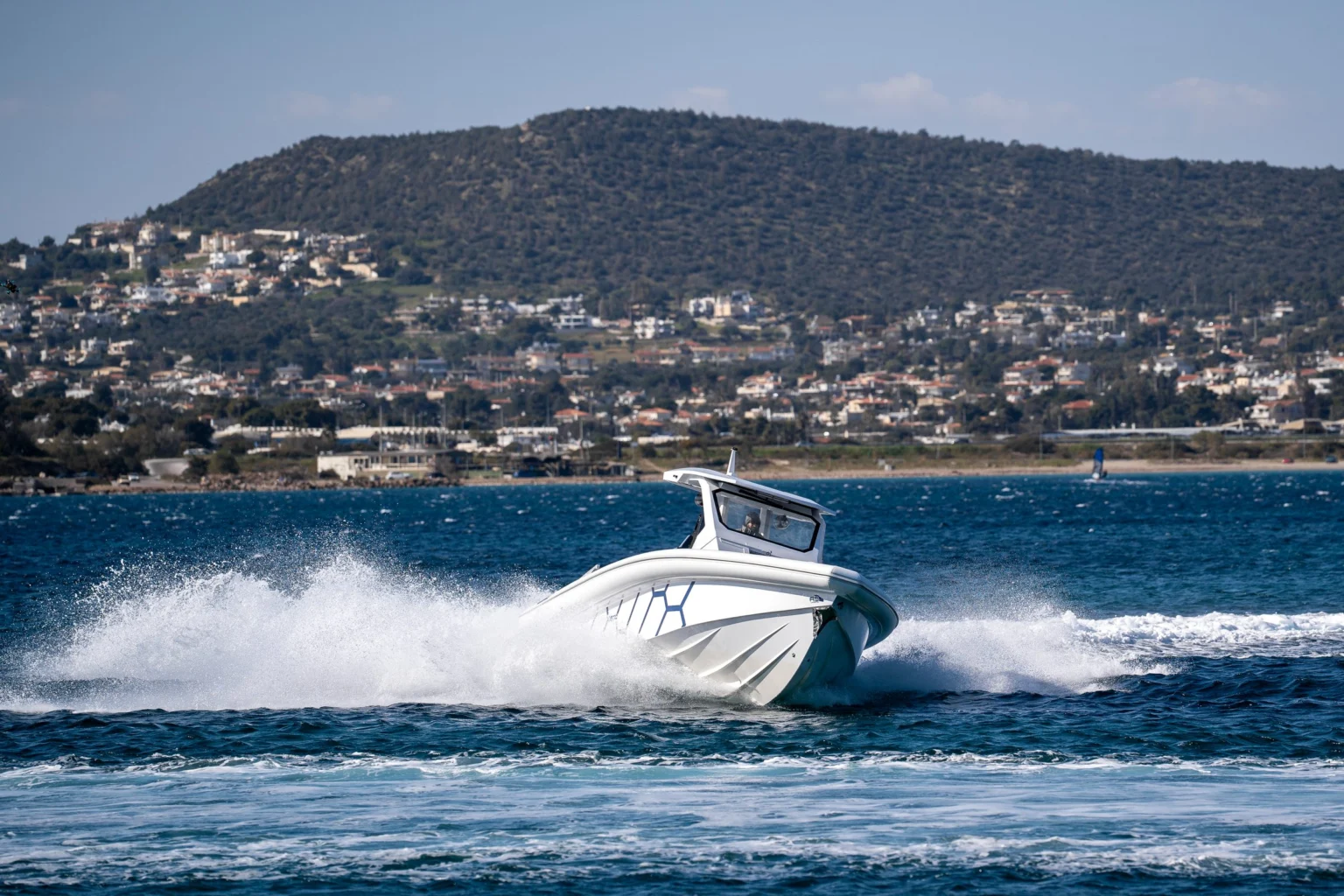 SKIPPER 42 NC — The flagship of performance